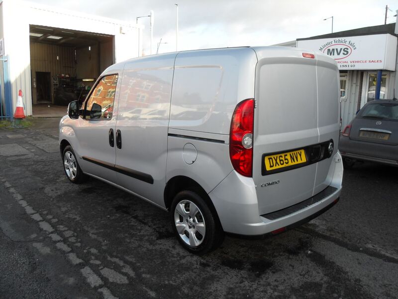 VAUXHALL COMBO