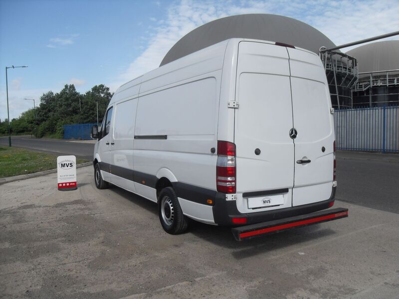 MERCEDES-BENZ SPRINTER