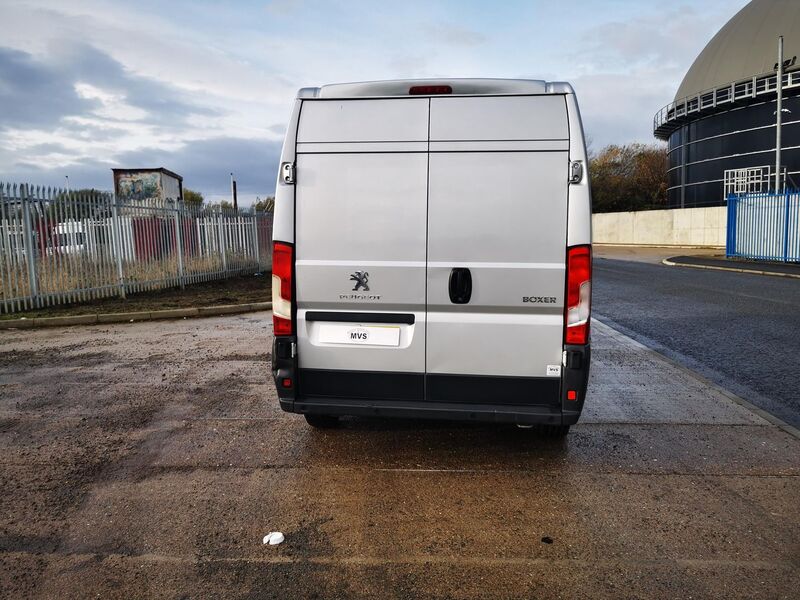 PEUGEOT BOXER