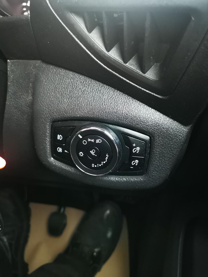 FORD TRANSIT CONNECT