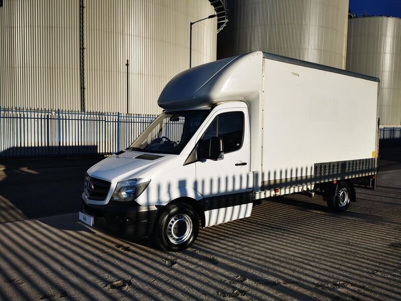 MERCEDES-BENZ SPRINTER