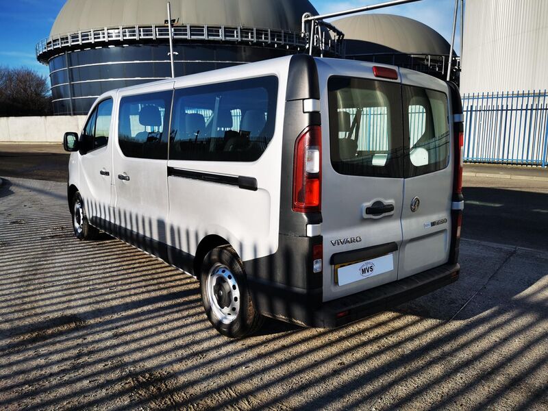 VAUXHALL VIVARO