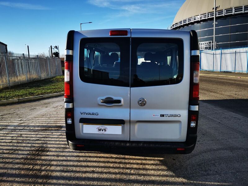 VAUXHALL VIVARO