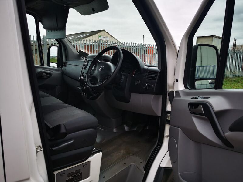 VOLKSWAGEN CRAFTER