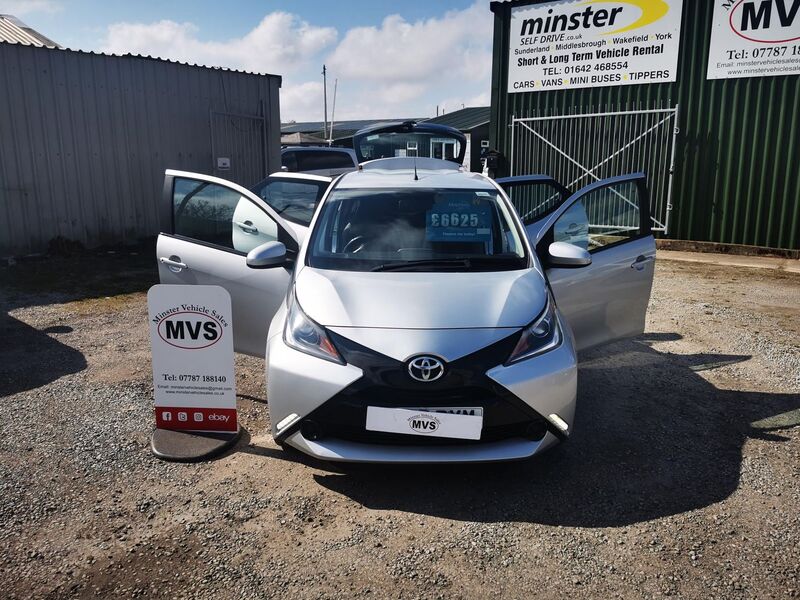 TOYOTA AYGO