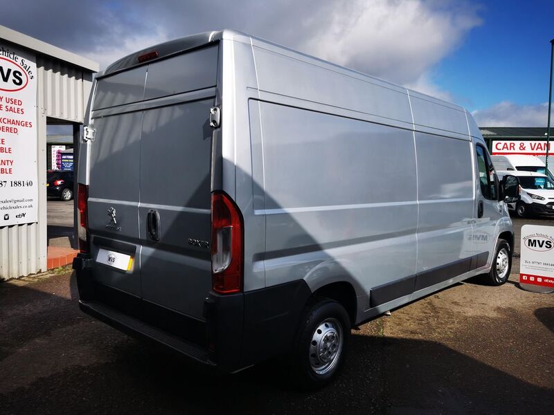 PEUGEOT BOXER